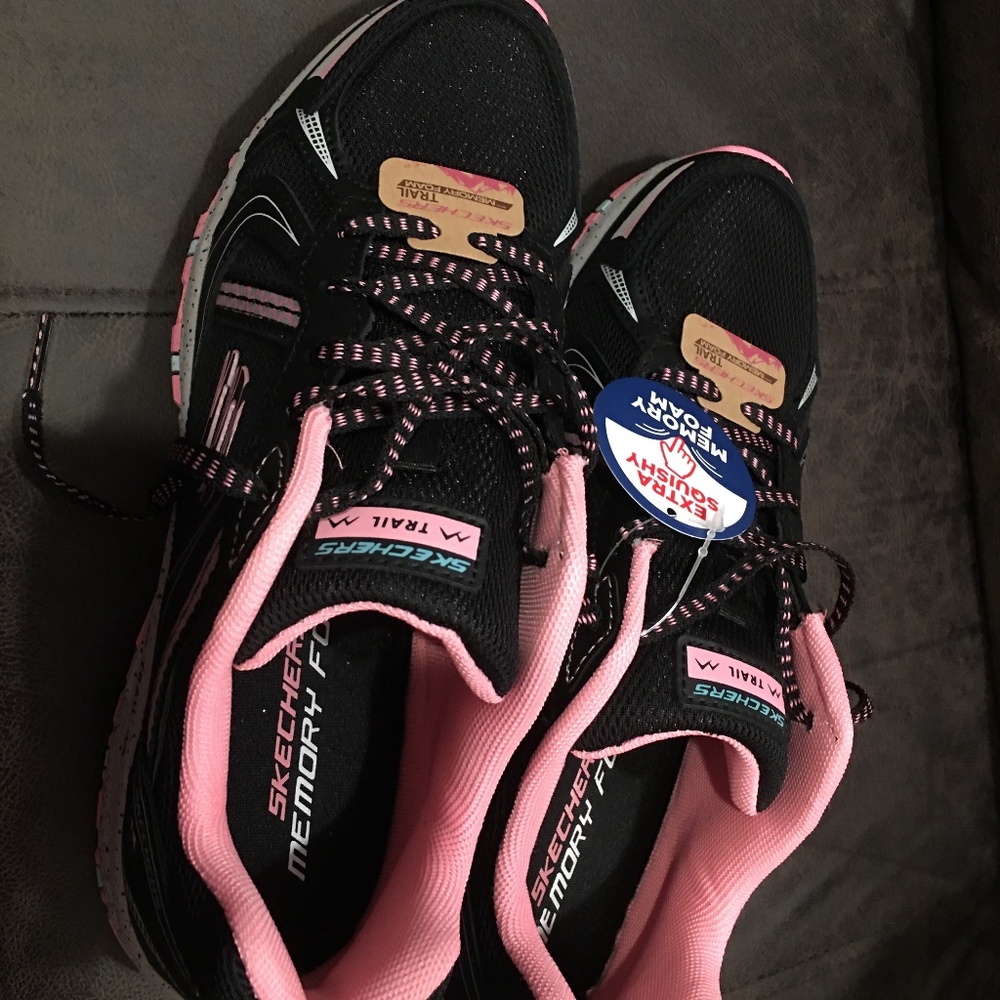 Skechers Size 9 Trail Blazer Black Pink Sneakers